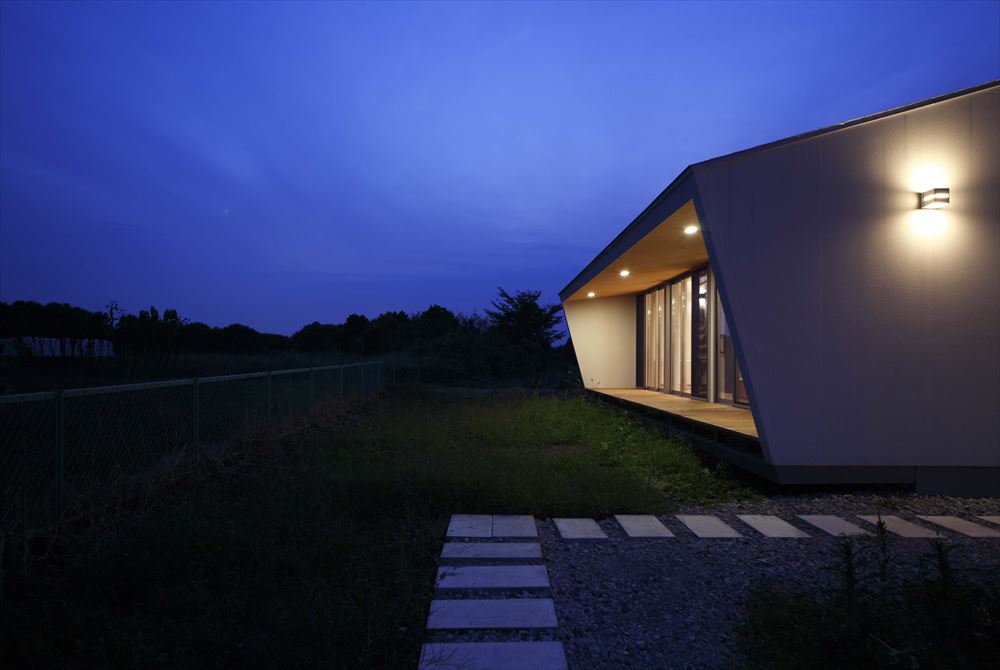 周囲に馴染むシンプルな平屋 施工実例 Works 第一住宅